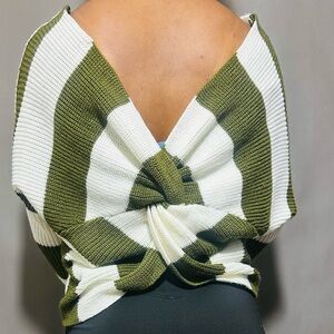 Chic Green and White V-Neck Sweater with Ribbed Texture